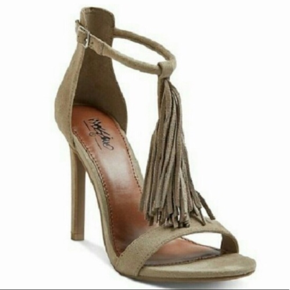 Mossimo Fringe Taupe Heels Size 6.5
